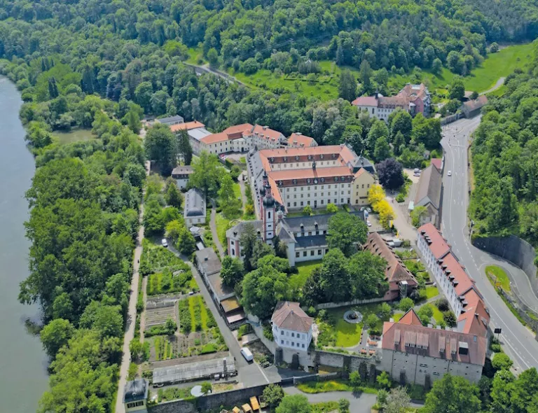 Der perfekte Rahmen für ein Wochenende im Kloster mit Qigong und Coaching